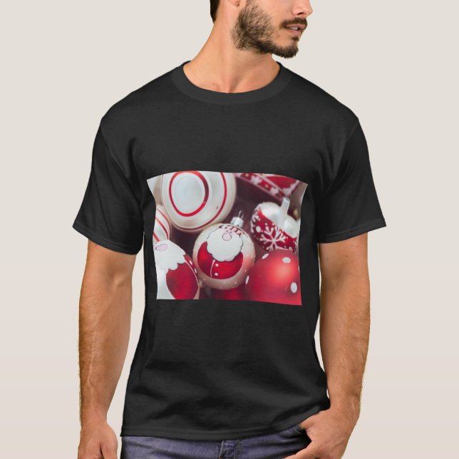 Festive Christmas Joy Art Tee (Vorderseite)
