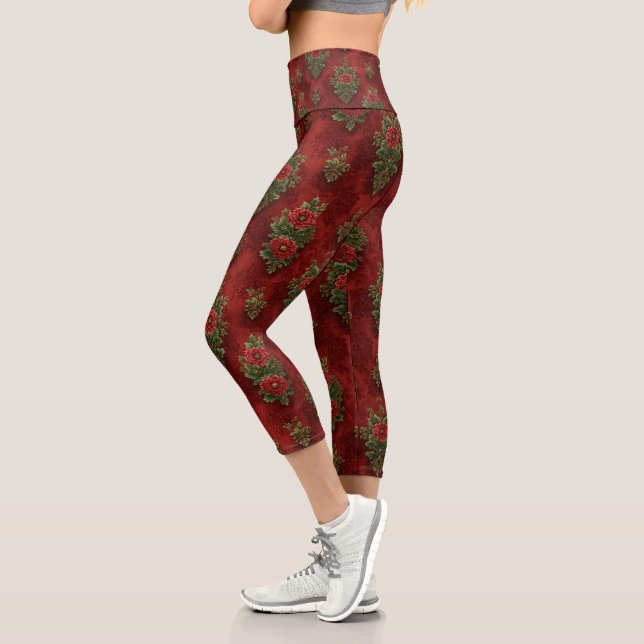 Festive Damask  Capri Leggings (Links)