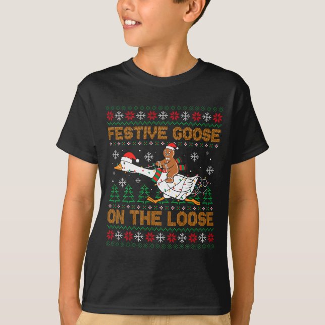 Festive Goose On The Loose Funny Gingerbread Ugly  T-Shirt (Vorderseite)