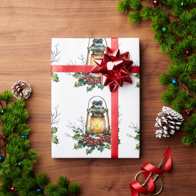 Festive Lantern Nestled in Holly – Seasonal Glow  Geschenkpapier (Feiertagsgeschenk)