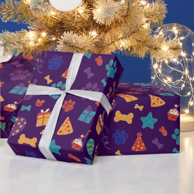 Festive Paw Prints & Party Treats Pet Anniversary Geschenkpapier (Feiertage)