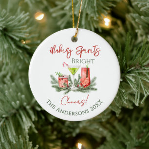 Festliche Getränke, die den Weihnachtsgeist erhell Keramik Ornament