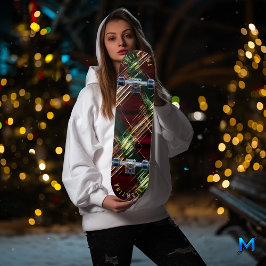 Festliche Karierte Weihnachten in Burgund und Gold Skateboard