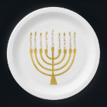 Festliche Menorah Hanukkah Celestial Candles Elega Pappteller<br><div class="desc">Imitate Goldfolie menorah Kerzen für Ihre Hanukka Feier. Whimsical menorah Illustration mit weißen Sternen bedeckte Himmelskerzen auf einem Imitat Gold menorah Kerzenständer. Menorah elegante Sterne Hanukkah illustrierte Design Geschenke und Papierprodukte.</div>