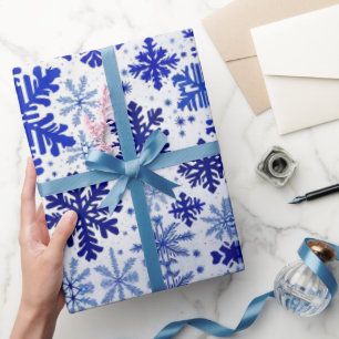 Festliche Wrap Wonderland 'Royal Blue Snowflakes' Geschenkpapier