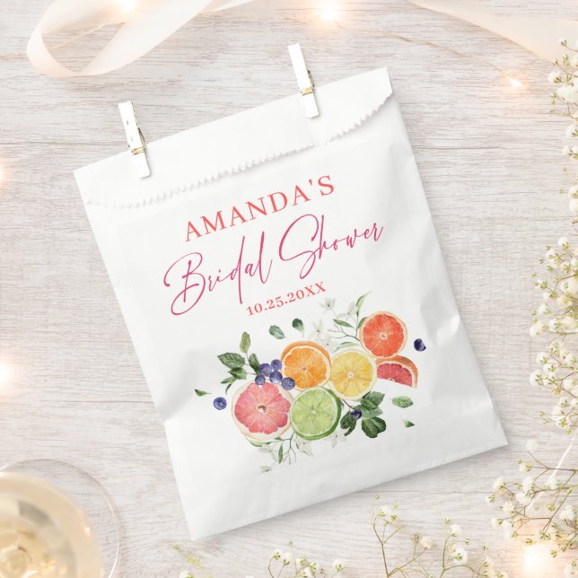 Festliches, helles, florales Citrus Slice Brautpar Geschenktütchen (Ausgeschnitten)