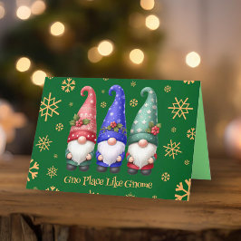 Festliches Trio der Weihnachtsgnomen mit Schneeflo Feiertagskarte