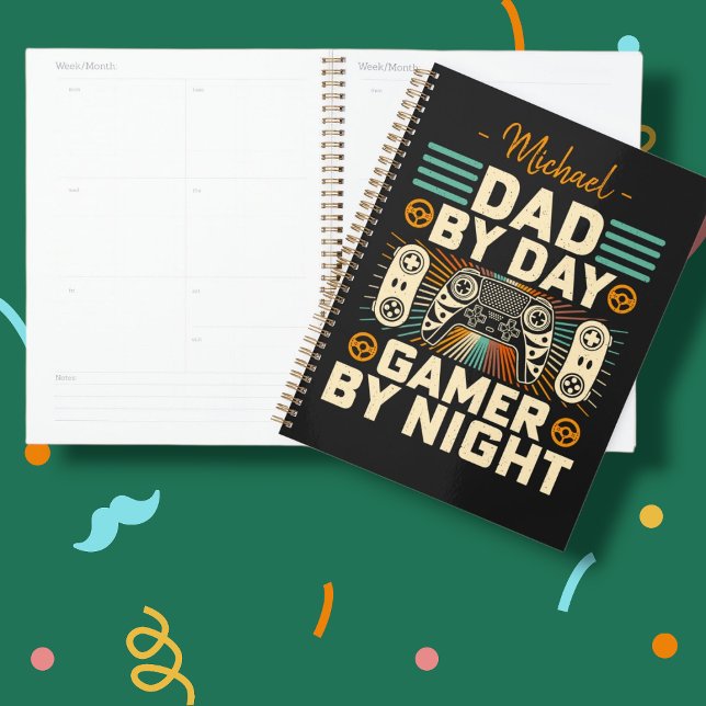 Fête des pères papa par jour Gamer par nuit (Father's day Dad by day Gamer by night Planner)