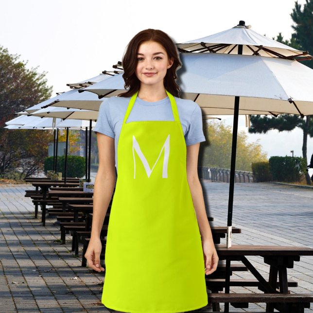 fett formatiertes Monogramm - neungelb Schürze (Von Creator hochgeladen)