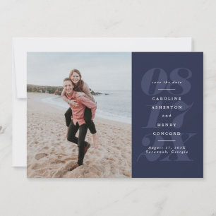 Fett gedrucktes Datum navyblaues Foto Save The Date