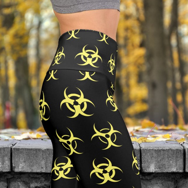 Fett Gelb und Schwarz Biogefährdung Muster Yoga Capri Leggings (Biohazard Yellow on Black)