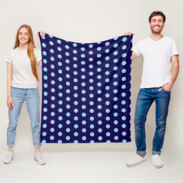 Fett Light Blue Polka Dots auf Navy Blue Fleecedecke
