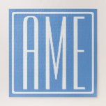 Fett Modern 3 Initialen Monogramm | Soft Blue<br><div class="desc">Weißer Text & weißer Rahmen auf Himmelblau (oder wählen Sie Ihre eigene Farbe).</div>