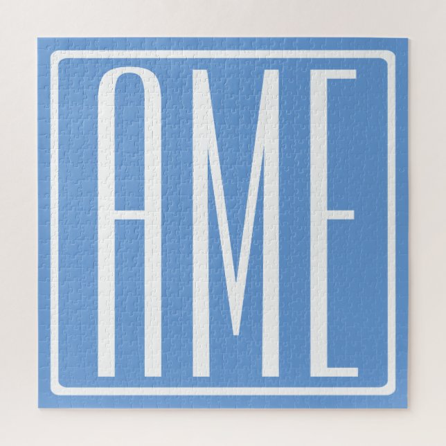 Fett Modern 3 Initialen Monogramm | Soft Blue (Vertikal)