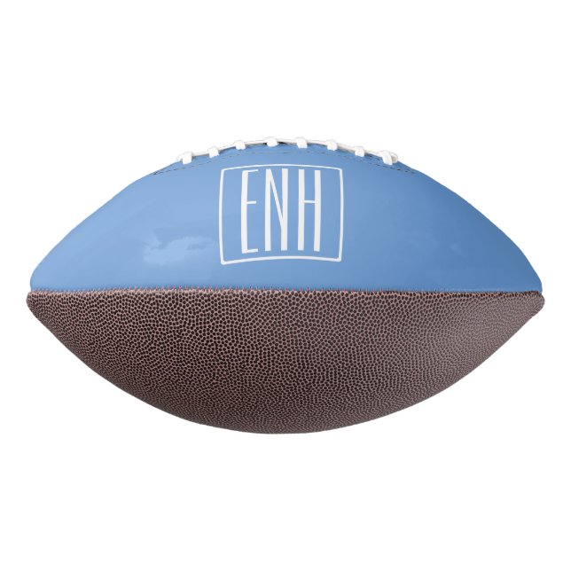 Fett Modern 3 Initialen Monogramm | Soft Blue Football (Gedreht 270)