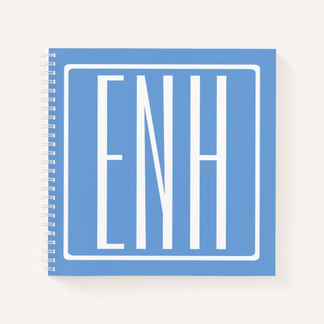 Fett Modern 3 Initialen Monogramm | Soft Blue Notizbuch (Vorderseite)