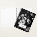 Fett moody Painterly Blume Black and White Planer<br><div class="desc">Dicke,  märchenhafte,  schwarz-weiße Blume</div>