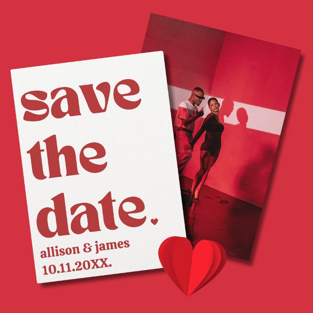 Fett rotes Typografie Einzigartiges modernes ästhe Save The Date (Red Save the Date Photo Unique Elegant Modern Aesthetic Minimalist)