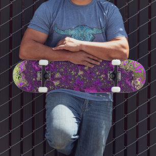 Fette farbenfrohe trippige groovige funky Fraktalk Skateboard