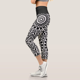Fettes abstraktes Schwarz-Weiß-Mandala-Muster Capri Leggings