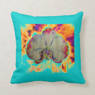 Feuer Orchid, abstrakte, lebendige Aquarellblüte Kissen