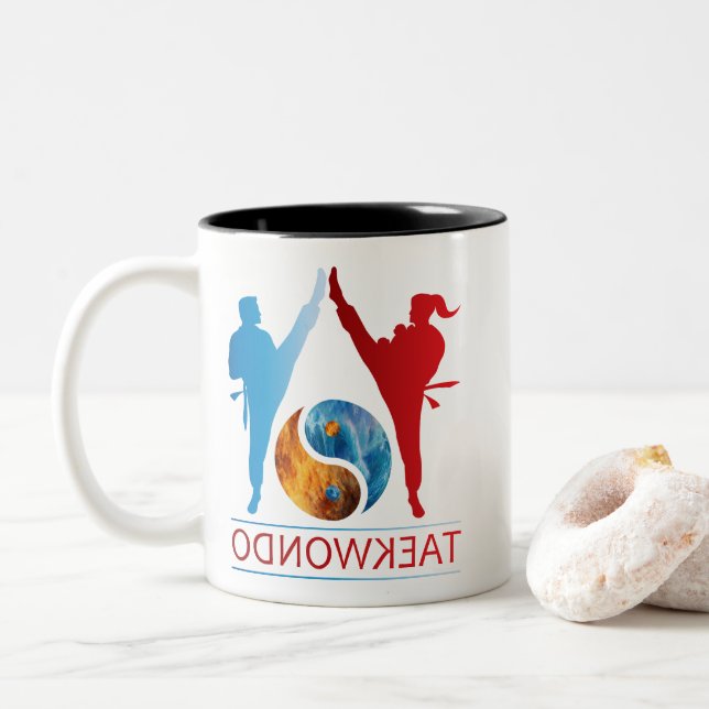 Feuer- und Seegang und Yang-Symbol Taekwondo-Tasse Zweifarbige Tasse (Mit Donut)
