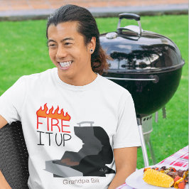 Feuern Sie es in Flammen und Grill Personalisiert T-Shirt