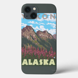 Feuerweh & Berge - Yukon, Alaska iPhone 13 Hülle