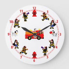 Feuerwehrfahrzeuge mit beschäftigten Feuerwehrleut Große Wanduhr