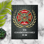 Feuerwehrfamilie Personalisiert<br><div class="desc">Fantastischer Familienname des Feuerwehrmanns, maltesisches Kreuz personalisiert nur für Ihre Familie</div>