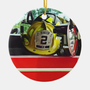 Feuerwehrhelme in Feuerwehrfahrzeug Keramik Ornament