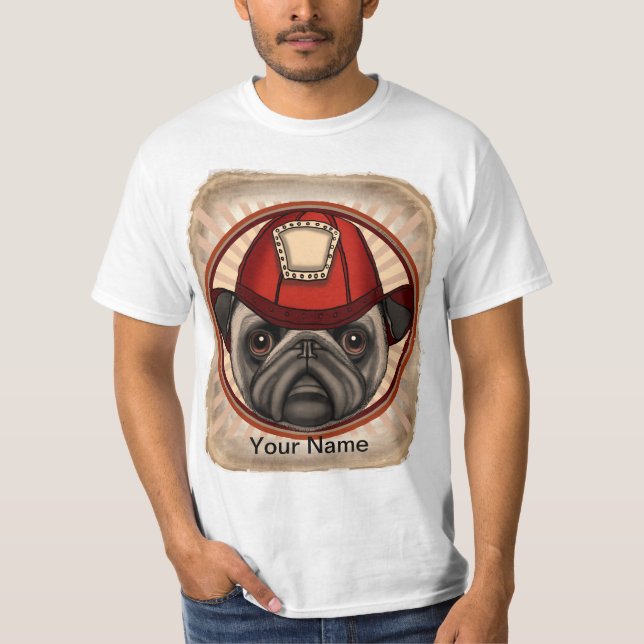 Feuerwehrkleid-Mops T-Shirt (Vorderseite)