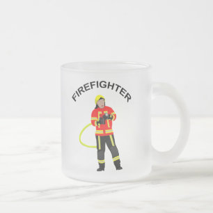 Feuerwehrmann in Einsatzkleidung Mattglastasse