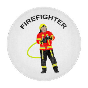Feuerwehrmann in Einsatzkleidung Schneidebrett