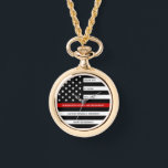 Feuerwehrmann Personalisierte Bewahrung der Red Li Armbanduhr<br><div class="desc">Feiern Sie einen hervorragenden Feuerwehrmann mit dieser Thin Red Line Retirement oder Firefighter Watch - American Flag Design in Firefighter Flag Farben in einem modernen schwarzen und roten Design und zeigen Sie Ihre Wertschätzung. Ideal für Feuerwehrauszeichnungen und Feuerwehrleute-Ruhestandsgeschenke und Feuerwehrleute. Personalisieren Sie diese Feuerwehr Ruhestandswache mit Namen und , Jahre...</div>
