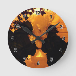 Feuerwehrmann-Team Runde Wanduhr