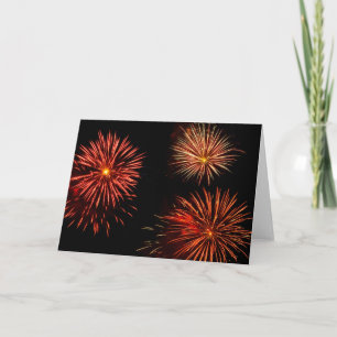 Feuerwerk-Trio gegen schwarzen Himmel Karte