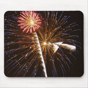 Feuerwerk über dem Savannah River Mousepad