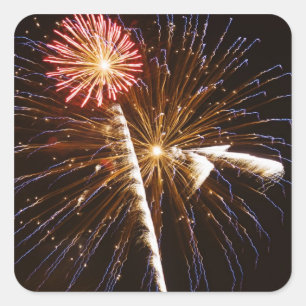 Feuerwerk über dem Savannah River Quadratischer Aufkleber