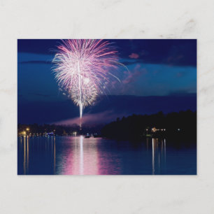 Feuerwerke feiern auf der Postkarte von East Gull