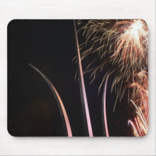 Feuerwerke leuchten dem Luftwaffen-Denkmal Mousepad