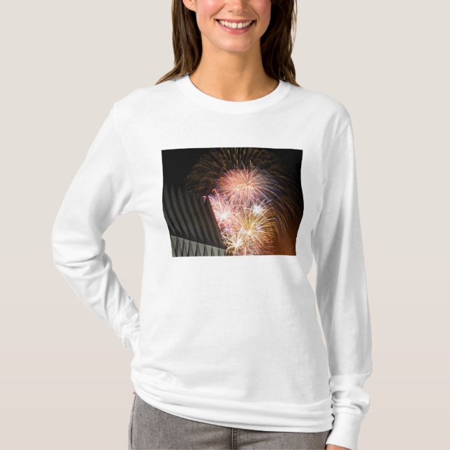 Feuerwerksexplosion T-Shirt (Vorderseite)