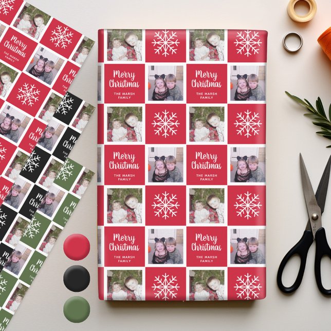 Feuille De Papier Cadeau 2 Photo Rouge Vert Noir Joyeux Noël Snowflakes (Personalized Wrapping Paper - add photos to this festive holiday design)