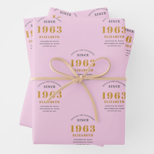 Feuille De Papier Cadeau 60th Birthday 1963 Ajouter Nom Rose Grey (En situation)