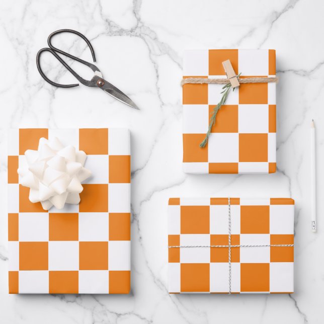 Feuille De Papier Cadeau à damiers orange et blanc (Recto)