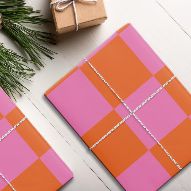 Feuille De Papier Cadeau À damiers rose orange (Créateur téléchargé)