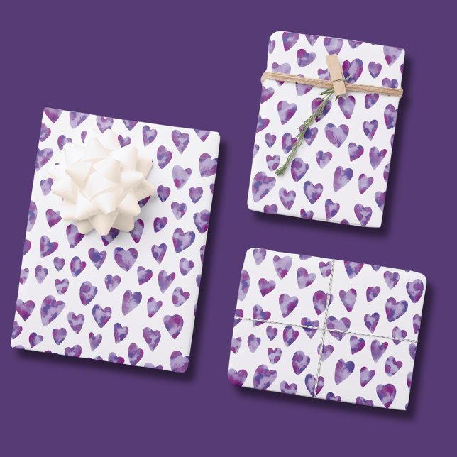 Feuille De Papier Cadeau Aquarelle Amour Coeur pourpre motif (Cute watercolor love heart wrapping paper. Perfect for birthday gifts, weddings or valentines day.)