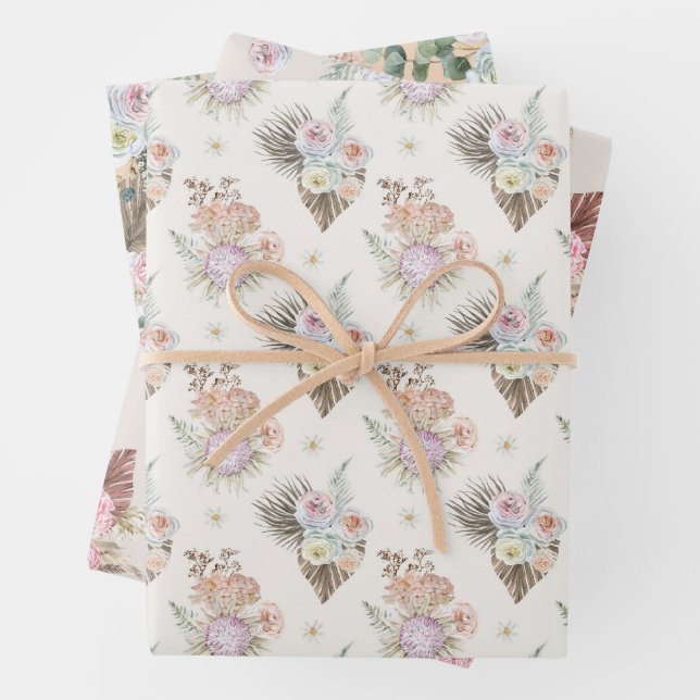 Feuille De Papier Cadeau Aquarelle Boho motif floral (En situation)
