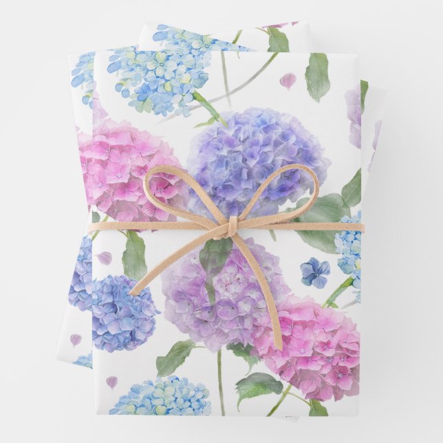 Feuille De Papier Cadeau Aquarelle Jardin Mixte Hydrangée Fleurs (En situation)