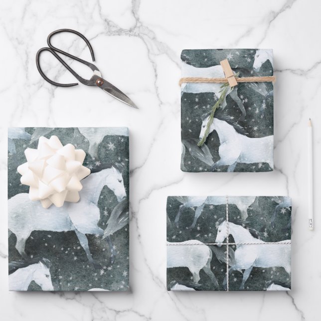 Feuille De Papier Cadeau Aquarelle Peinte Élégant Chevaux Blanches Neige (Recto)
